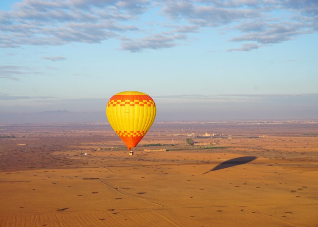 Montgolfière en plein vol à Agadir