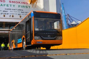 Réception de nouveaux bus sur le port d'Agadir