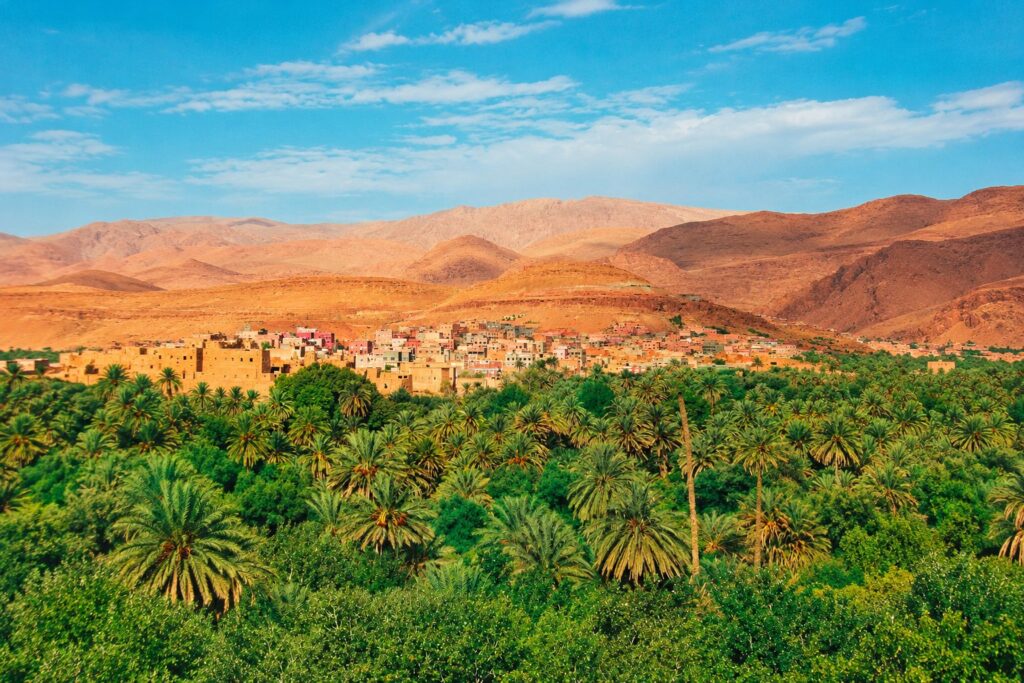 Le village de Tafraoute qu'on peut visiter en faisant une excursions autour d'Agadir